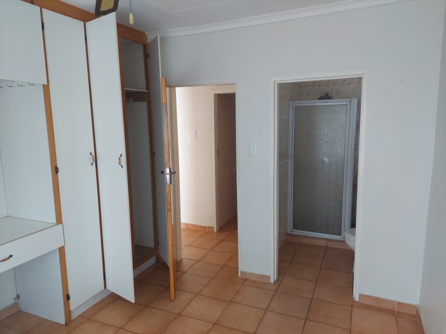 To Let 2 Bedroom Property for Rent in Meiringspark North West